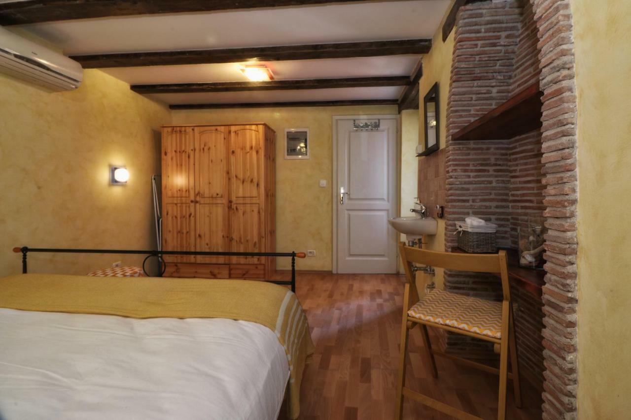 Superb Townhouse Villa Montalbano Ρόβινι Εξωτερικό φωτογραφία