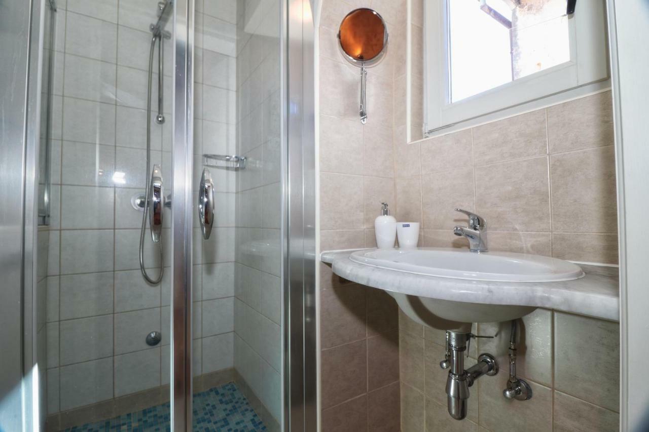 Superb Townhouse Villa Montalbano Ρόβινι Εξωτερικό φωτογραφία