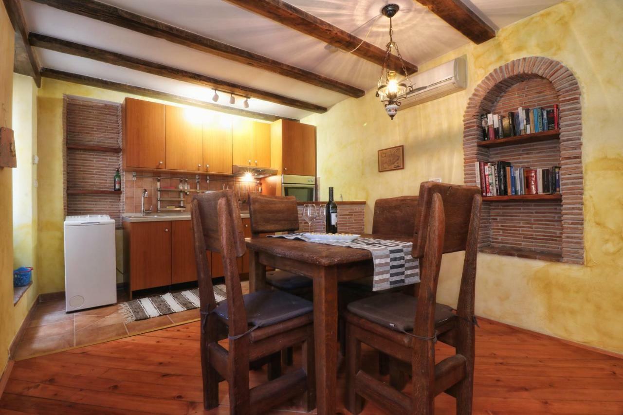 Superb Townhouse Villa Montalbano Ρόβινι Εξωτερικό φωτογραφία